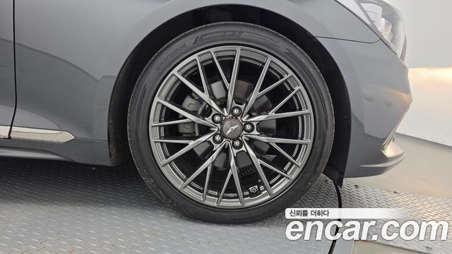 Genesis G80 2019 — photo 7