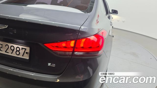 Genesis G80 2019 — photo 9