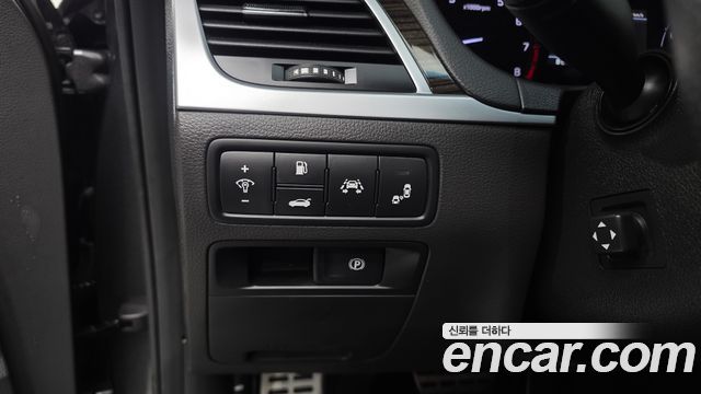 Genesis G80 2019 — photo 35