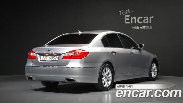 Hyundai Genesis 2013 — photo 2