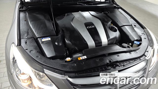Hyundai Genesis 2013 — photo 6