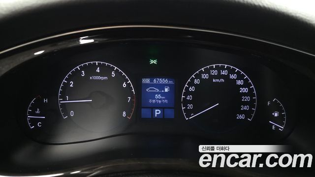 Hyundai Genesis 2013 — photo 11