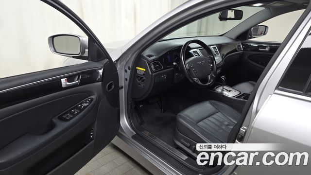 Hyundai Genesis 2013 — photo 13