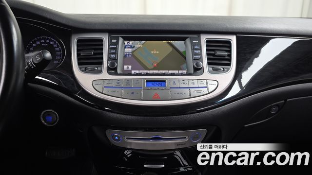 Hyundai Genesis 2013 — photo 20
