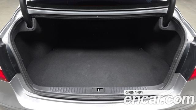 Hyundai Genesis 2013 — photo 26