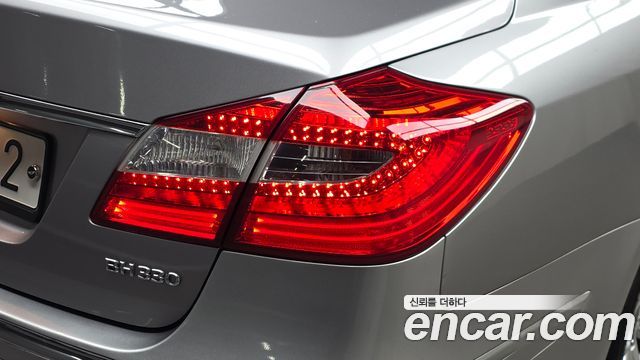 Hyundai Genesis 2013 — photo 9