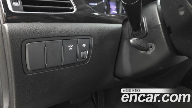 Hyundai Genesis 2013 — photo 27