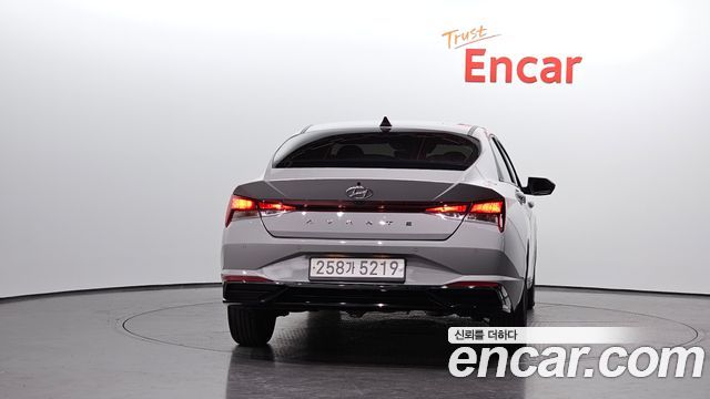 Hyundai AVANTE 2023 — photo 4