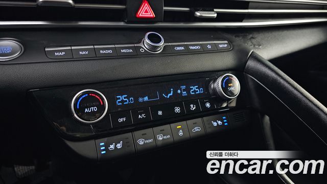 Hyundai AVANTE 2023 — photo 20