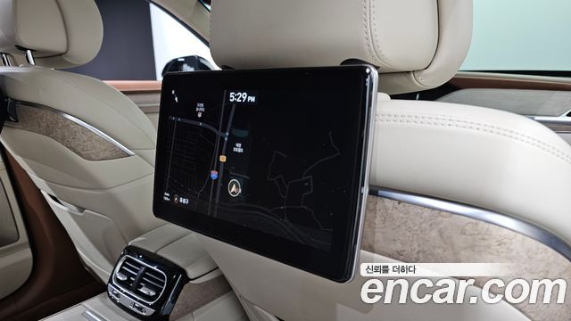 Genesis G90 2021 — photo 31