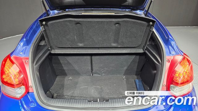 Hyundai Veloster 2013 — photo 26