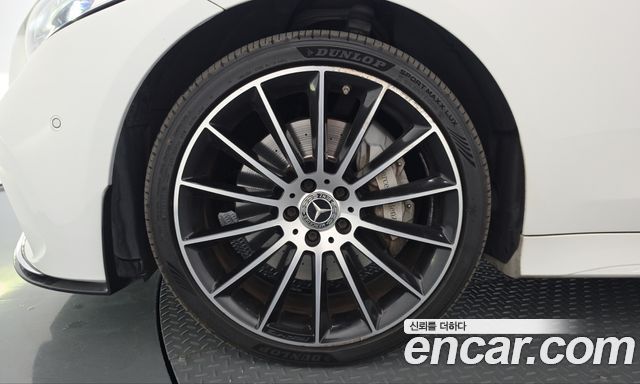 Mercedes-Benz CLS-Class 2019 — photo 5