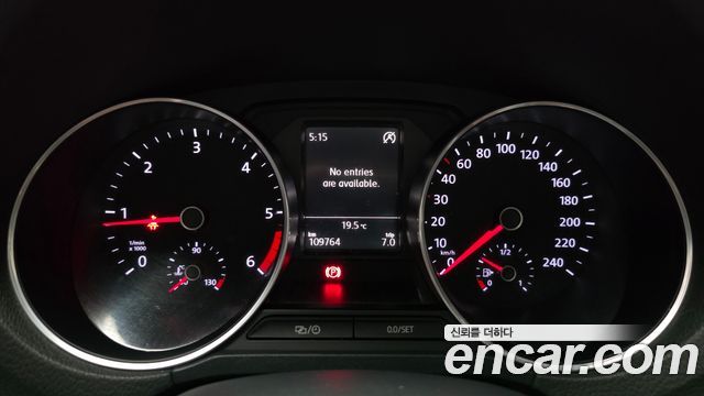 Volkswagen Polo 2015 — photo 11