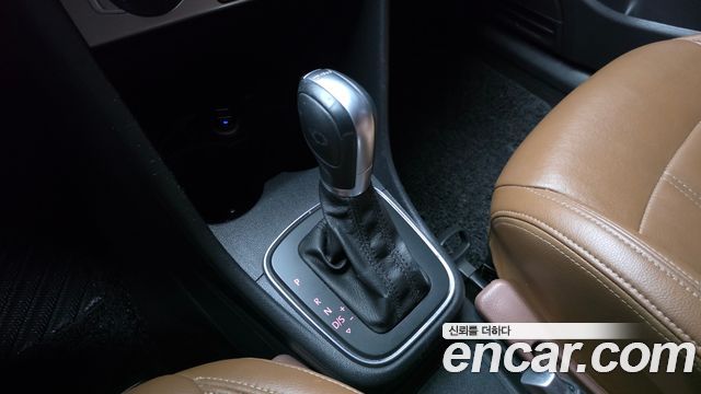 Volkswagen Polo 2015 — photo 12