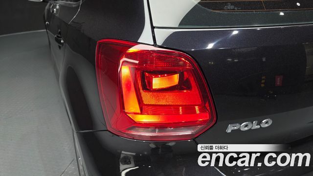 Volkswagen Polo 2015 — photo 9