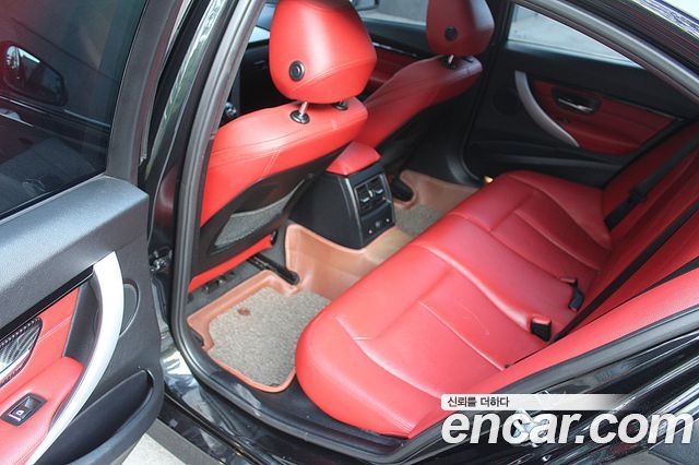 BMW 3-Series 2017 — photo 15