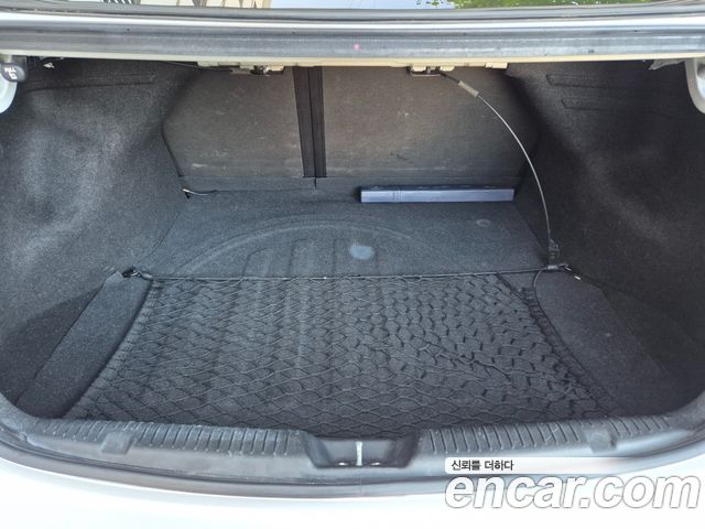 Hyundai AVANTE 2013 — photo 11