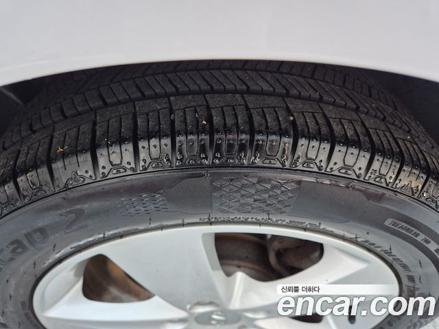 Hyundai AVANTE 2013 — photo 19