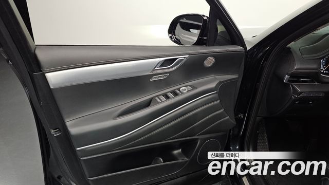 Genesis GV80 2020 — photo 14