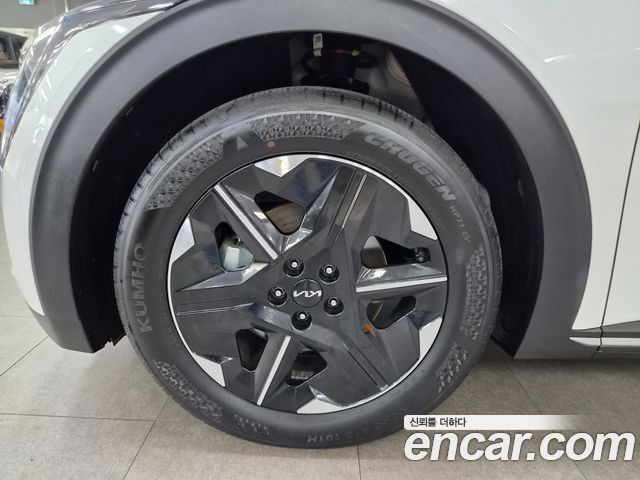 Kia EV6 2025 — photo 20