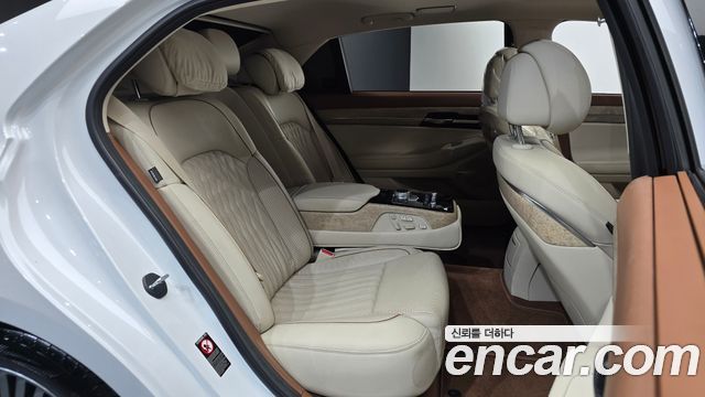 Genesis G90 2019 — photo 17