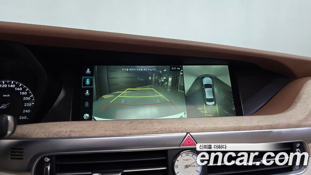 Genesis G90 2019 — photo 20