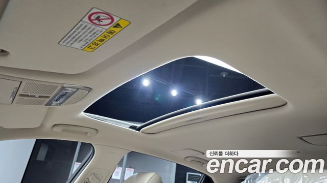 Genesis G90 2019 — photo 22