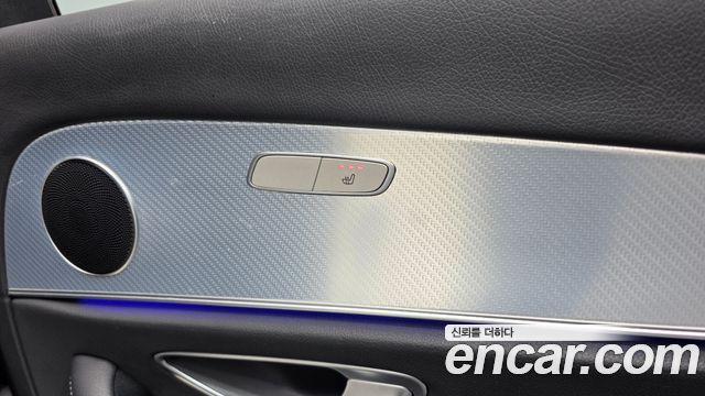 Mercedes-Benz E-Class 2020 — photo 25
