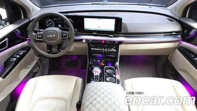 Kia Canival 2023 — photo 7