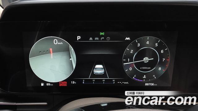 Kia Canival 2023 — photo 8