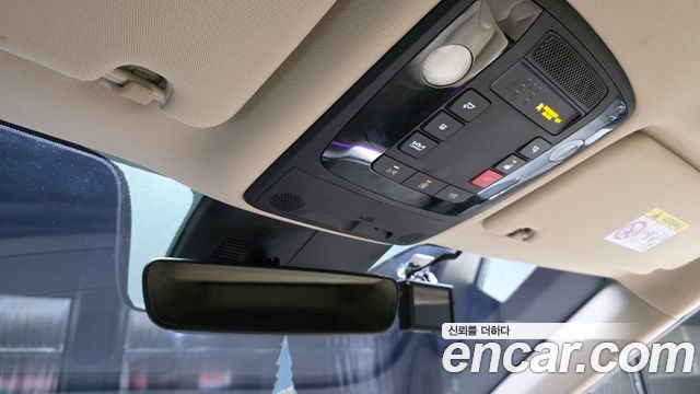 Kia Canival 2023 — photo 16