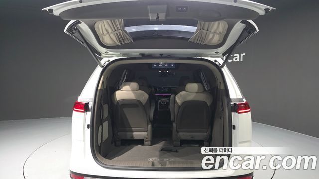 Kia Canival 2023 — photo 20