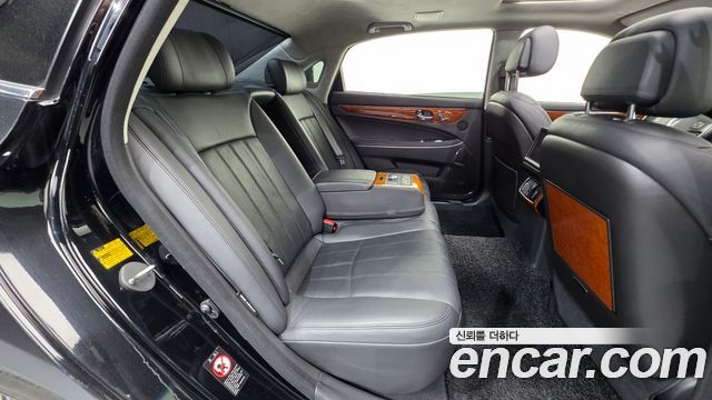 Hyundai Equus 2010 — photo 19