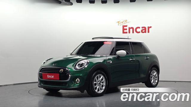 Mini Cooper 2021 — photo 31