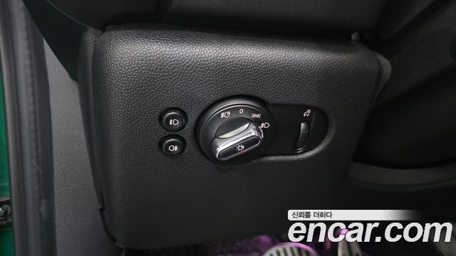Mini Cooper 2021 — photo 25