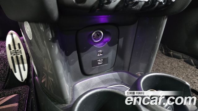 Mini Cooper 2021 — photo 30