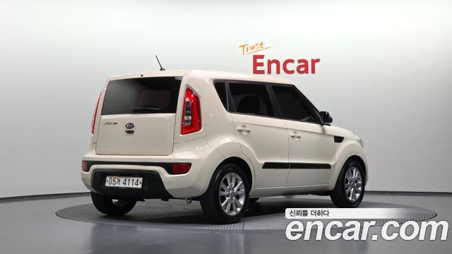 Kia Soul 2012 — photo 2