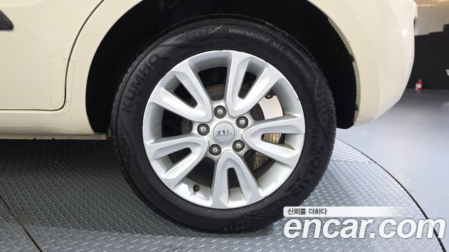 Kia Soul 2012 — photo 7
