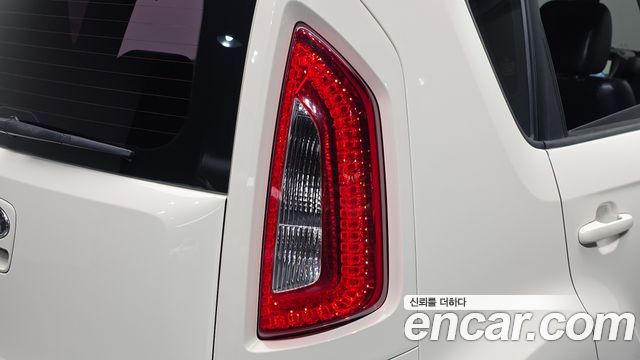 Kia Soul 2012 — photo 9