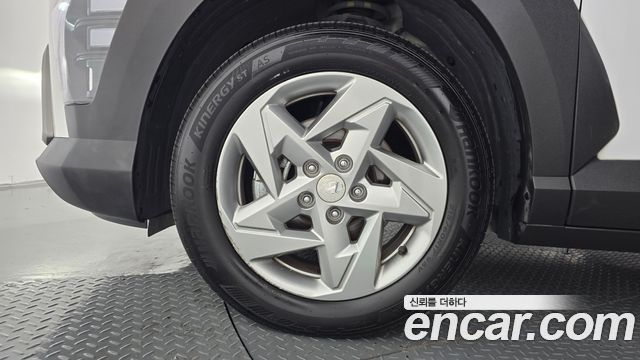 Hyundai Kona 2023 — photo 5
