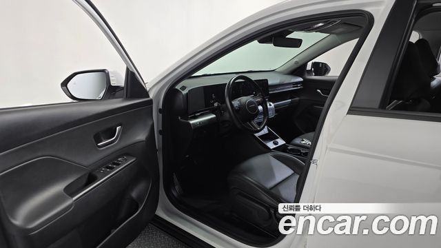 Hyundai Kona 2023 — photo 13