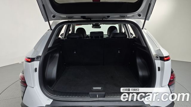 Hyundai Kona 2023 — photo 23