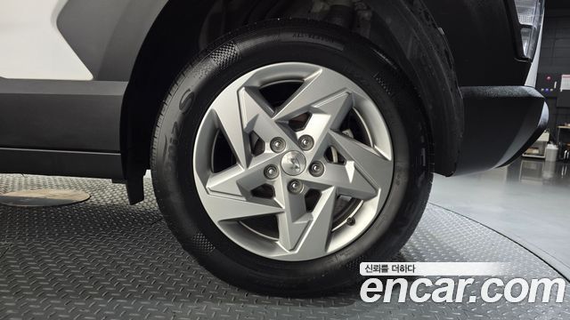 Hyundai Kona 2023 — photo 7