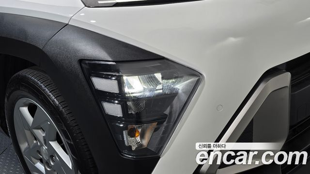 Hyundai Kona 2023 — photo 8