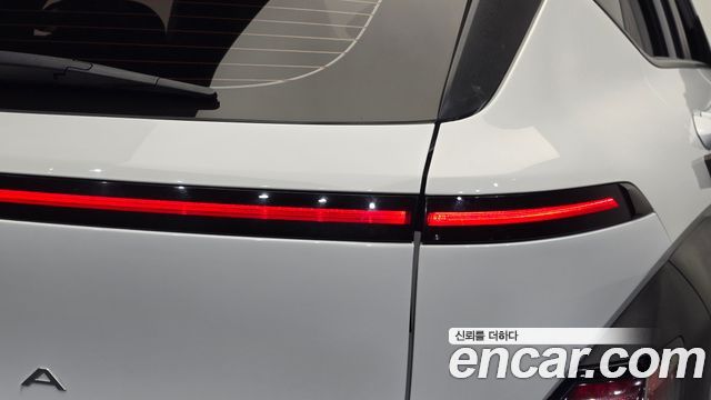 Hyundai Kona 2023 — photo 9