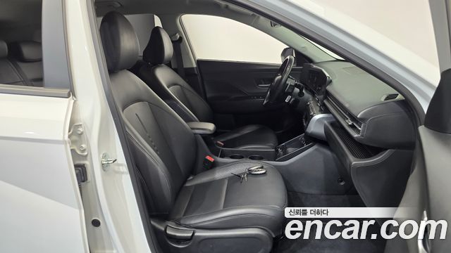 Hyundai Kona 2023 — photo 16