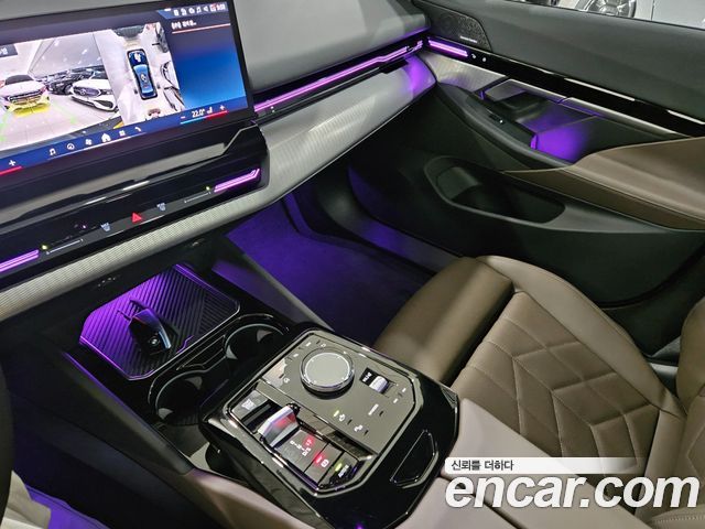 BMW 5-Series 2024 — photo 19