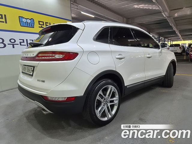 Lincoln MKC 2016 — photo 3