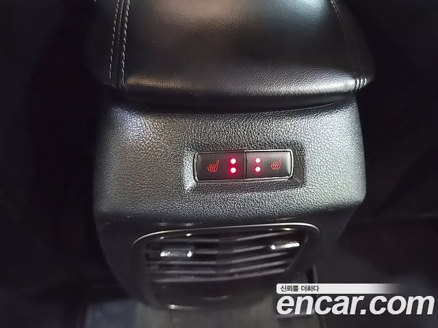 Lincoln MKC 2016 — photo 10