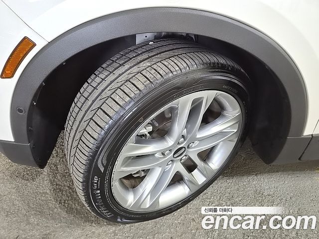 Lincoln MKC 2016 — photo 18